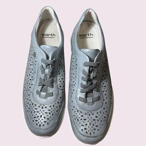 Earth Gray Perforated Slip-On Sneakers Nimble Viva Leather Women's Size  9M